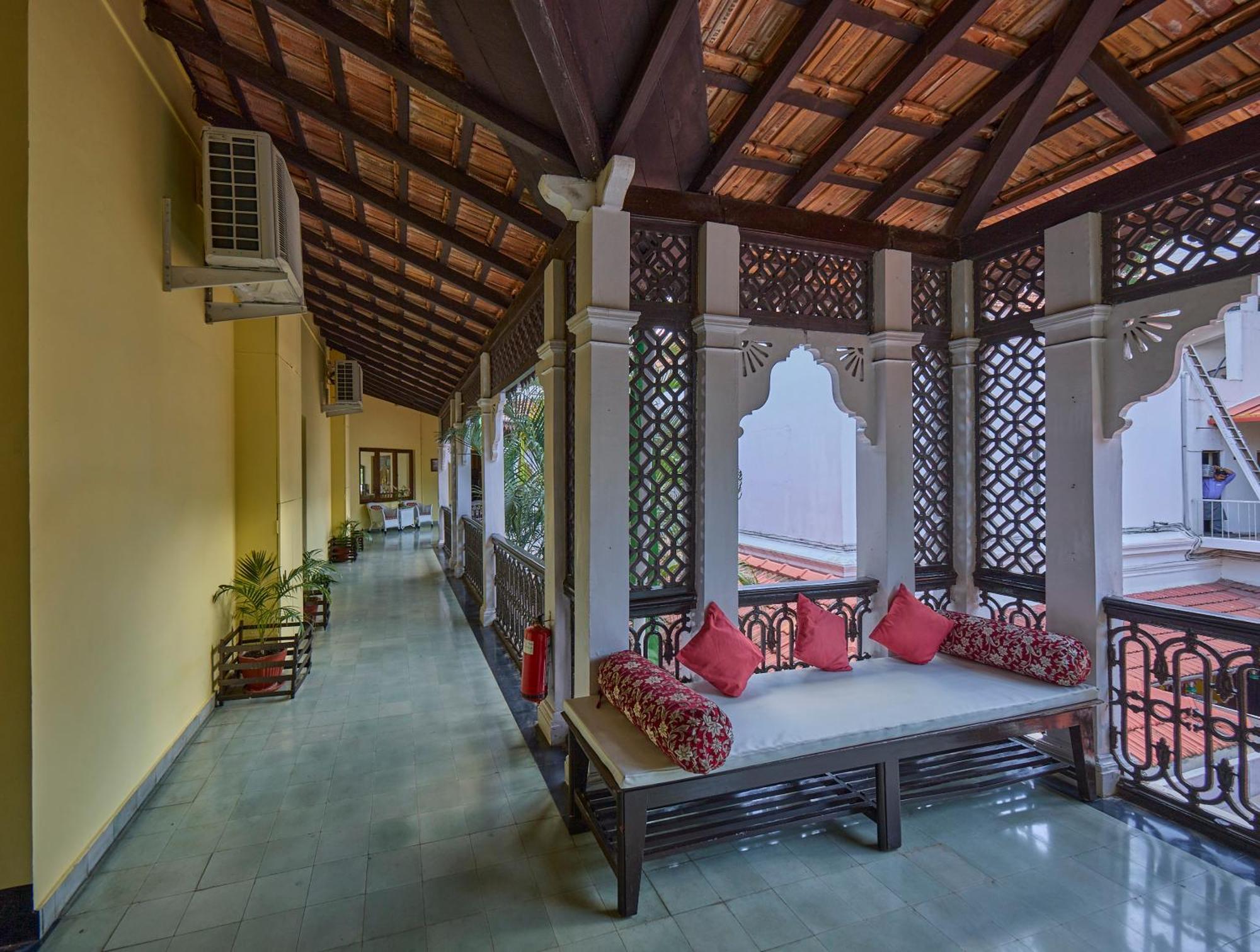 Royal Orchid Metropole